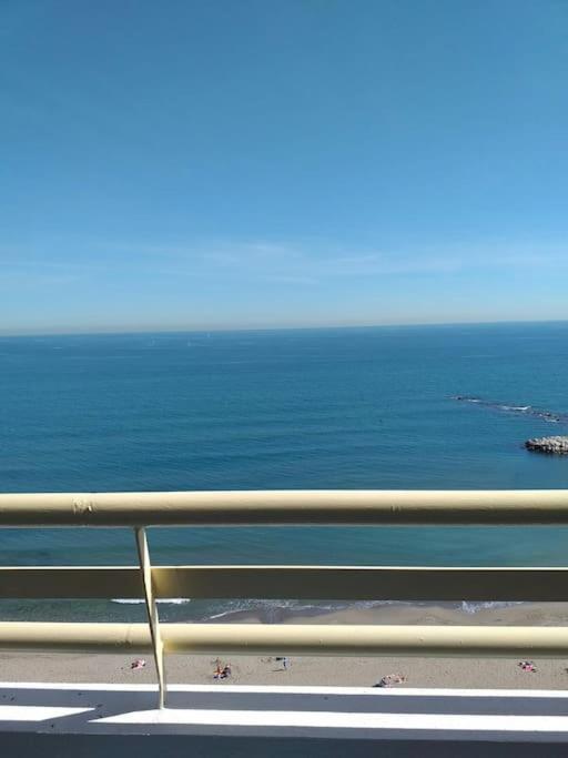 Seafront Apartment With Open-Air Heated Pool 푸엔히롤라 외부 사진