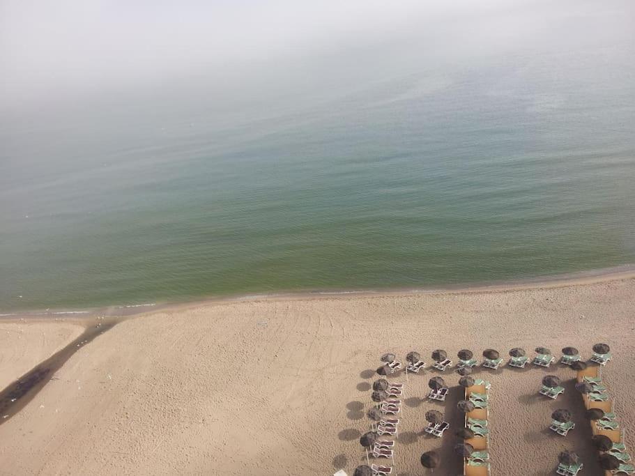 Seafront Apartment With Open-Air Heated Pool 푸엔히롤라 외부 사진